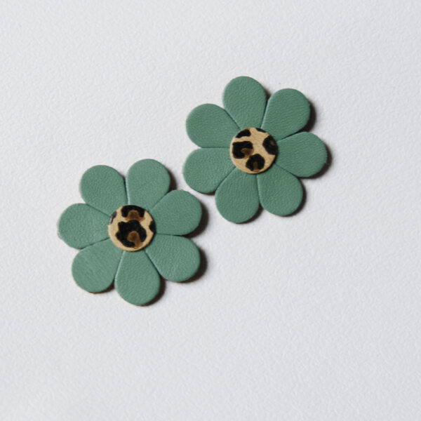 boucle d'oreille cuir