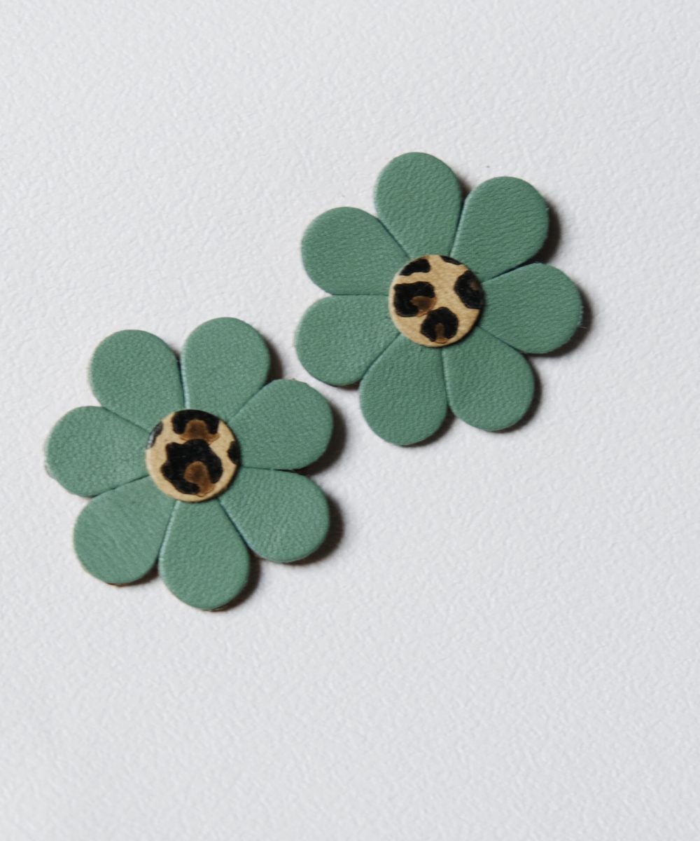 boucle d'oreille cuir